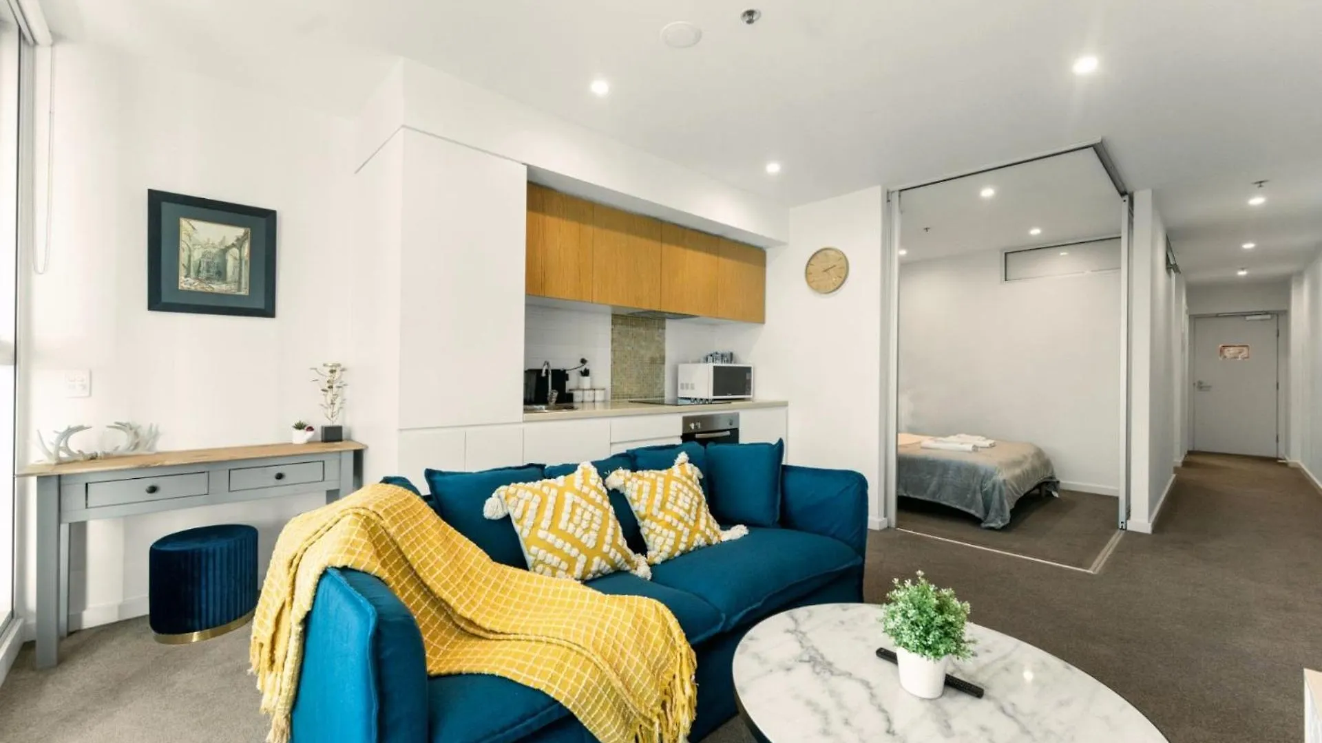 2Br Apartment On Balfours Way Adelaide